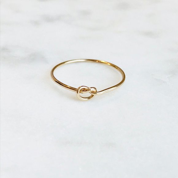 14K gold-filled love knot stacking ring - Picture 1 of 4